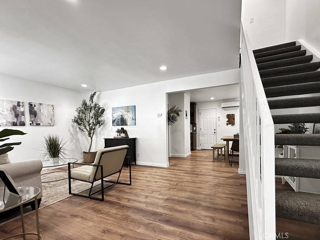 1144 Stanley AVE, Long Beach, CA 90804