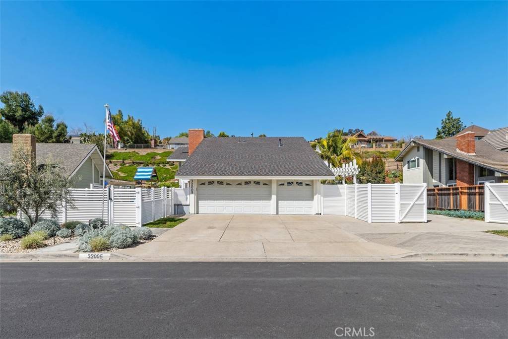 32005 Avenida Evita, San Juan Capistrano, CA 92675