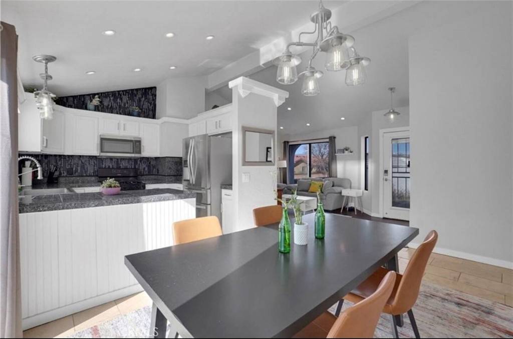 Palm Springs, CA 92262,3291 N Sandspring DR