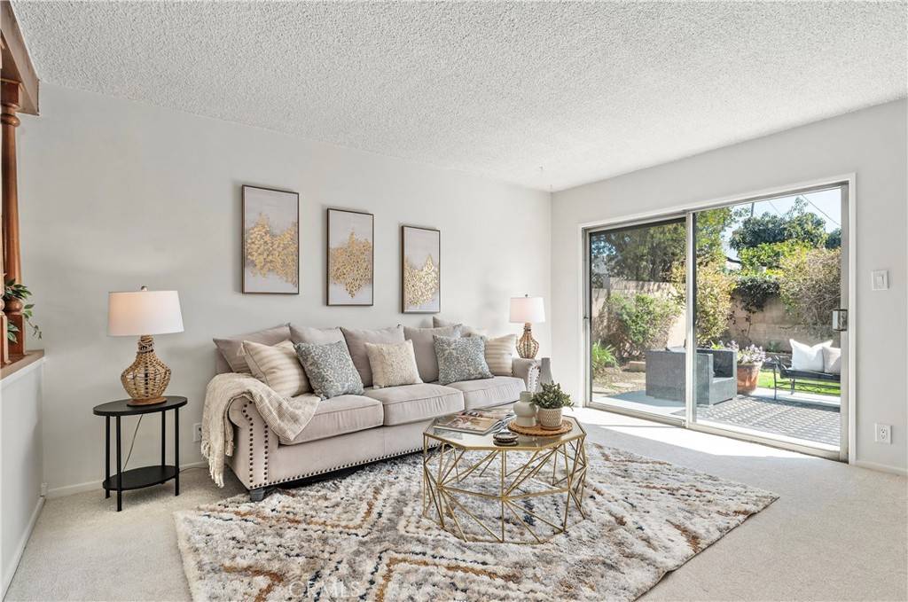 Huntington Beach, CA 92649,5032 Galway CIR