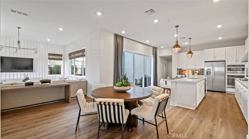 Irvine, CA 92618,336 Coolidge