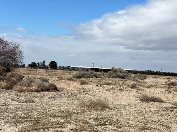 Lancaster, CA 93535,80 Avenue H