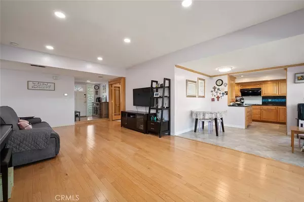 Irvine, CA 92604,15241 Lille CIR