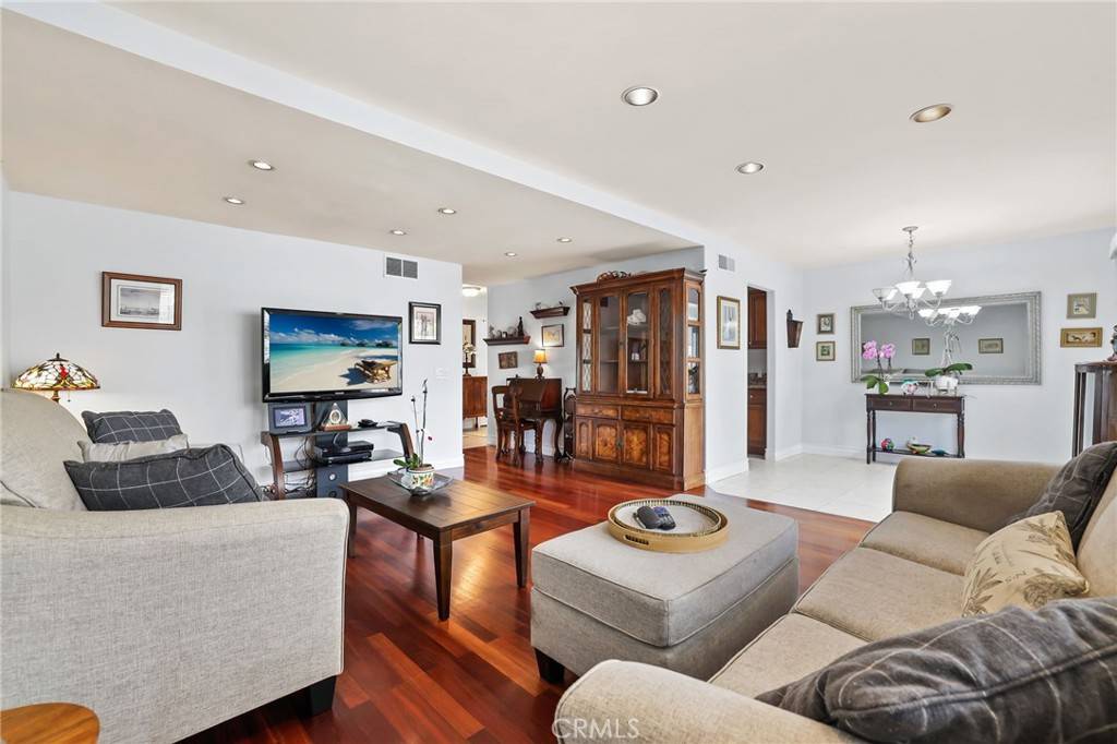 Huntington Beach, CA 92646,18815 Thornwood CIR #CI32