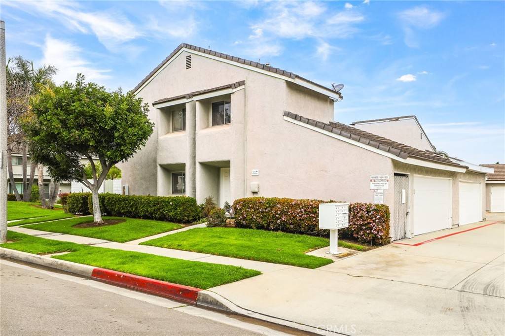 18815 Thornwood CIR #CI32, Huntington Beach, CA 92646