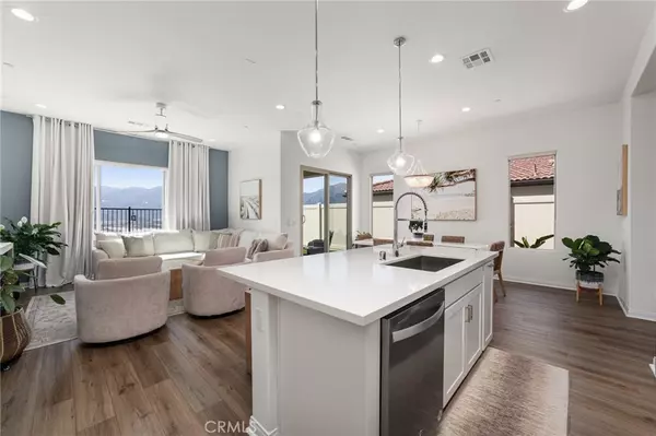11907 Greenpeak ST, Corona, CA 92883