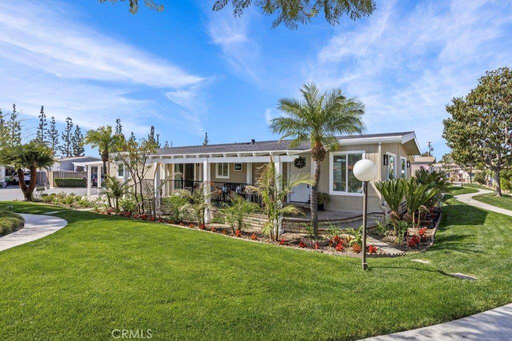 255 Clearlake CIR #98,  Placentia,  CA 92870