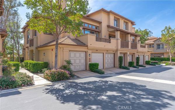 Tustin, CA 92782,2688 Dunstan DR