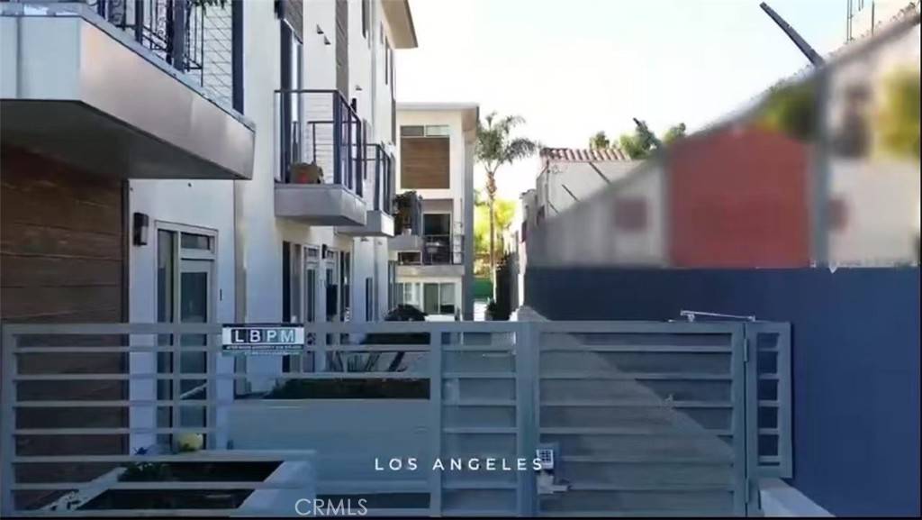 Los Angeles, CA 90029,1245 N New Hampshire AVE #9