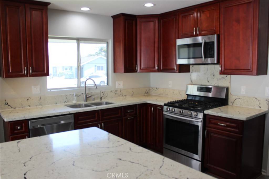 Orange, CA 92867,2076 N. Diamond St.