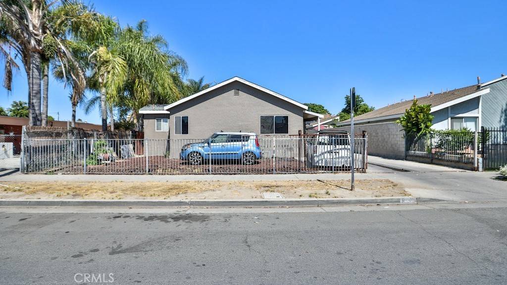 Santa Ana, CA 92703,201 N Susan ST