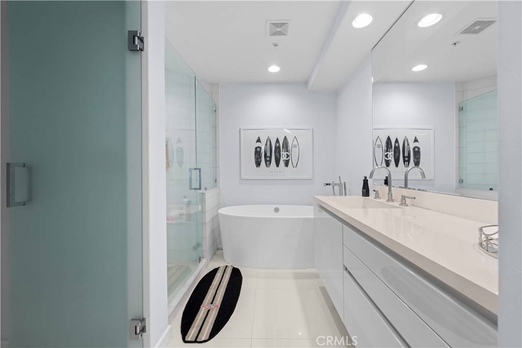 2233 Martin #212, Irvine, CA 92612