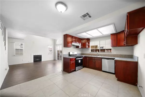 Pomona, CA 91766,1081 E Grand AVE #3