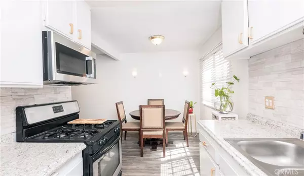 8655 Orion AVE #2, North Hills, CA 91343