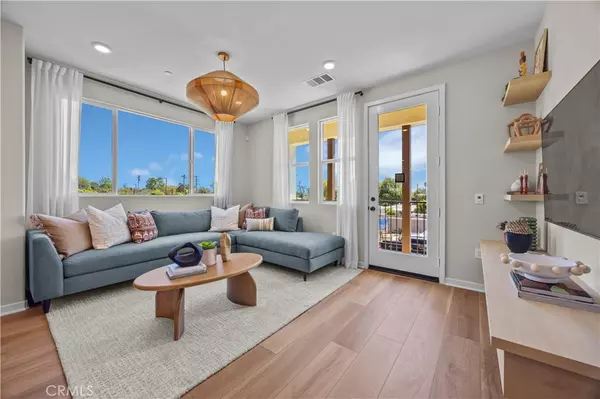 Claremont, CA 91711,181 Evergreen LN