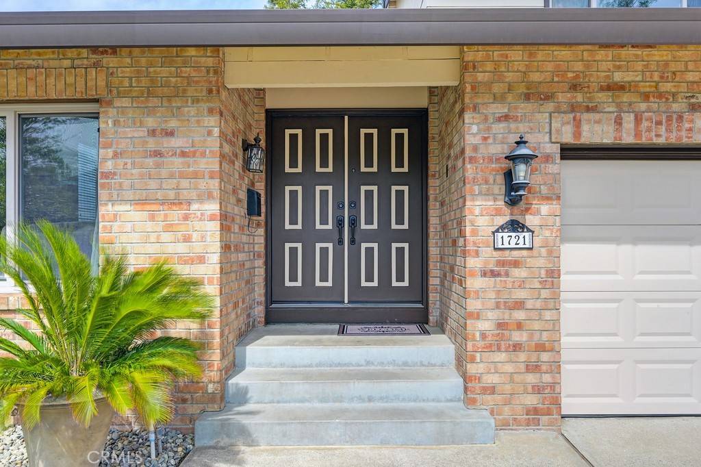 Roseville, CA 95661,1721 Oakview DR