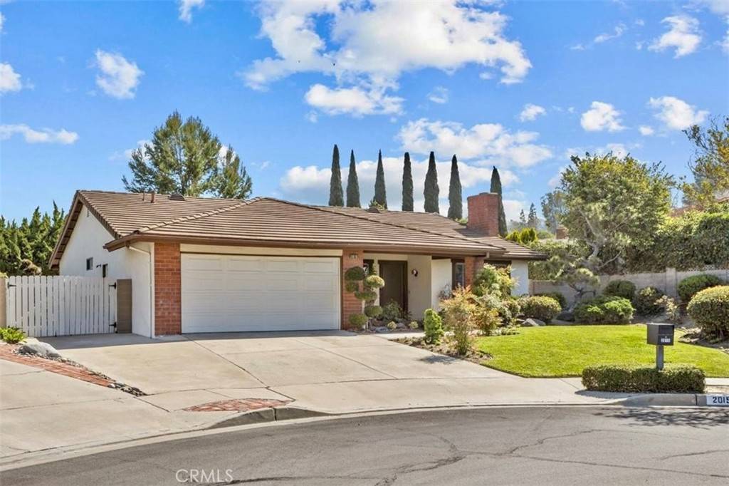 2015 E Hillman CIR, Orange, CA 92867