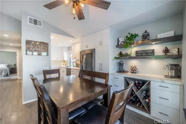 Stanton, CA 90680,7734 Moordale CIR #216