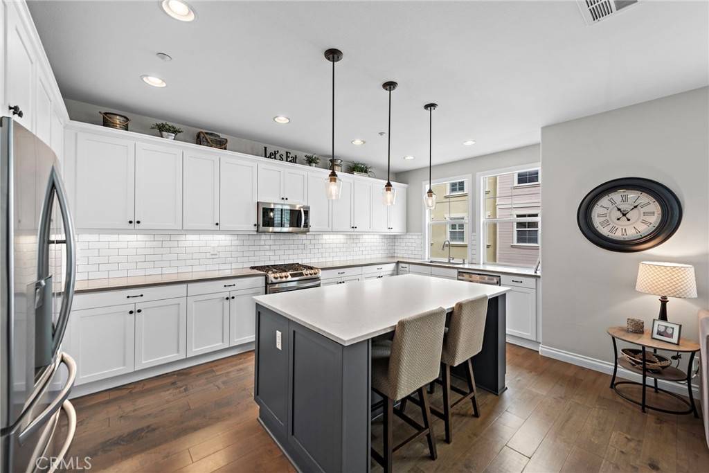 Ladera Ranch, CA 92694,8 Sheridan LN