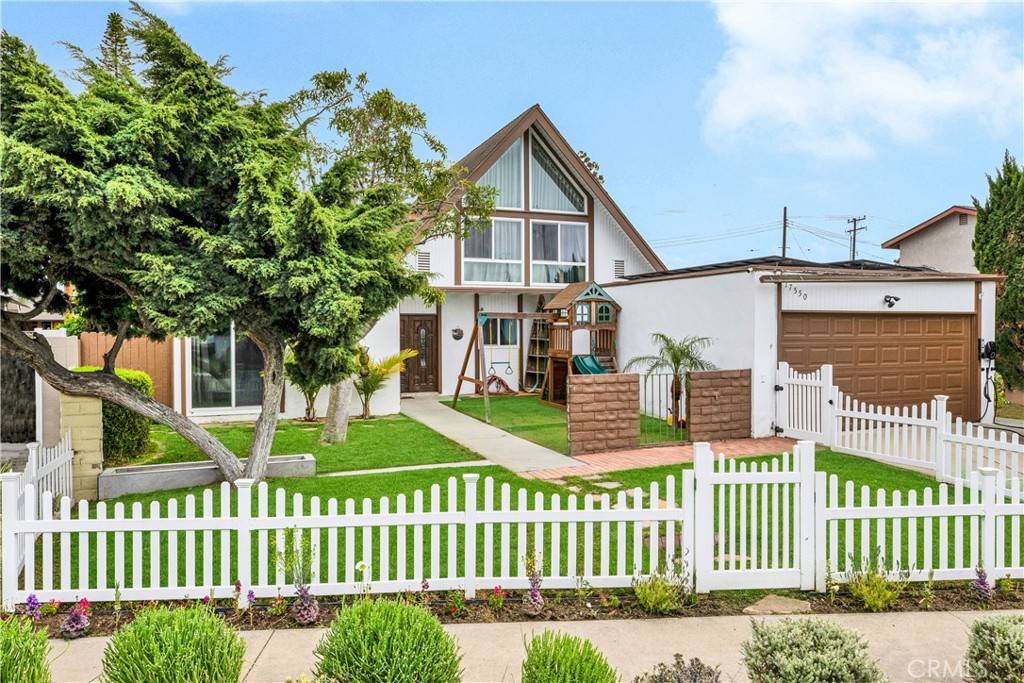 17550 Chestnut ST, Fountain Valley, CA 92708