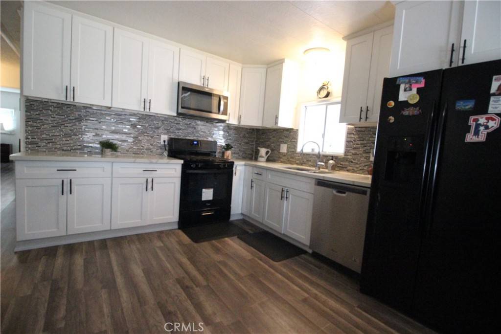 Bakersfield, CA 93304,4401 Hughes LN #34