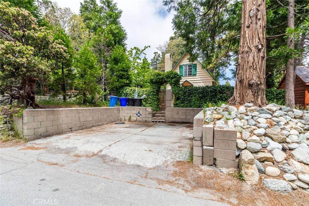 Twin Peaks, CA 92391,26370 Alpine Lane