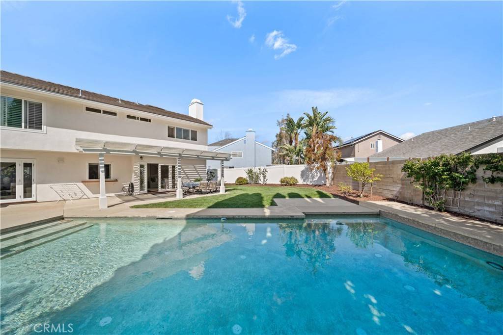 Irvine, CA 92620,16 Sheridan