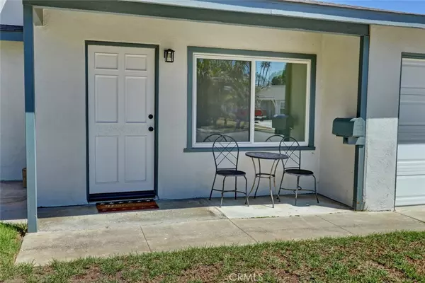 Huntington Beach, CA 92646,18862 Carolyn LN