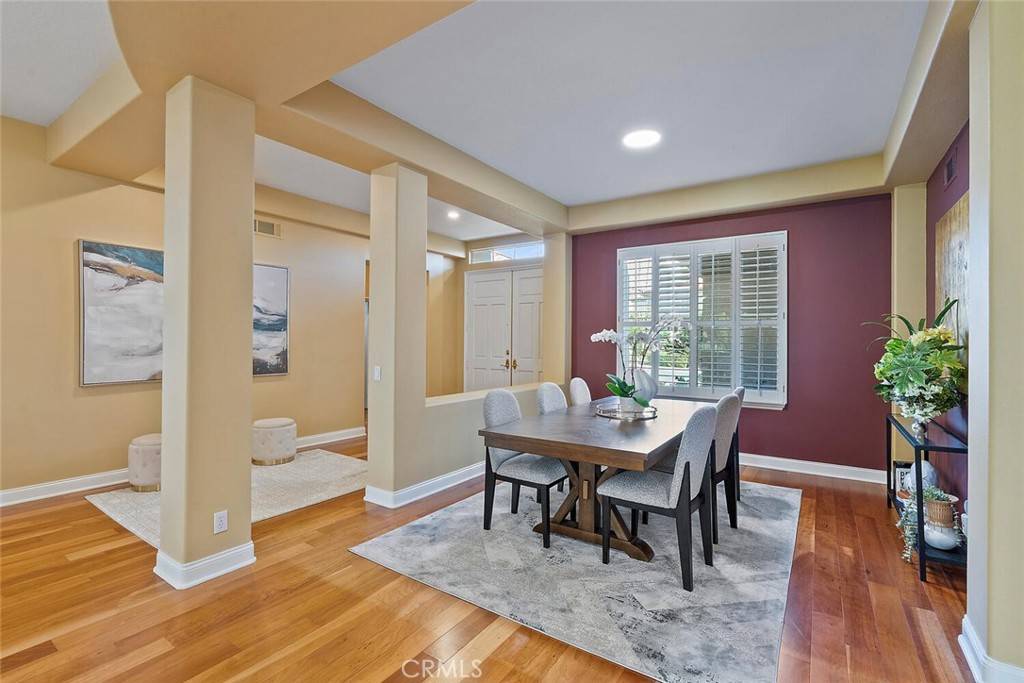 Tustin, CA 92782,2140 Chandler DR