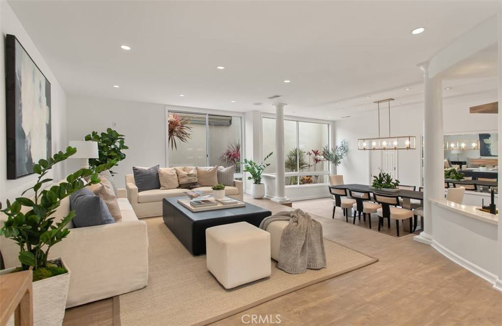 Huntington Beach, CA 92649,16201 Santa Barbara LN