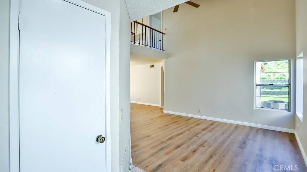 Temecula, CA 92592,45299 Esmerado CT