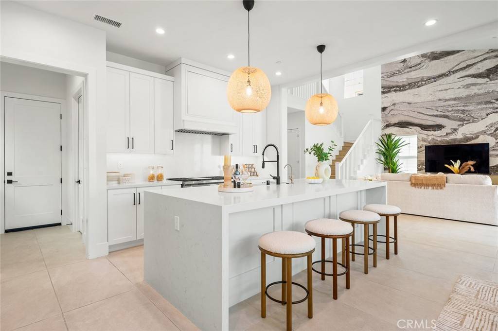 Irvine, CA 92602,57 Suede