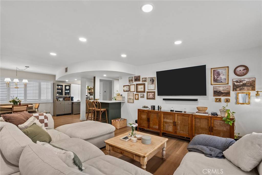 4445 Cartwright AVE #212, North Hollywood, CA 91602