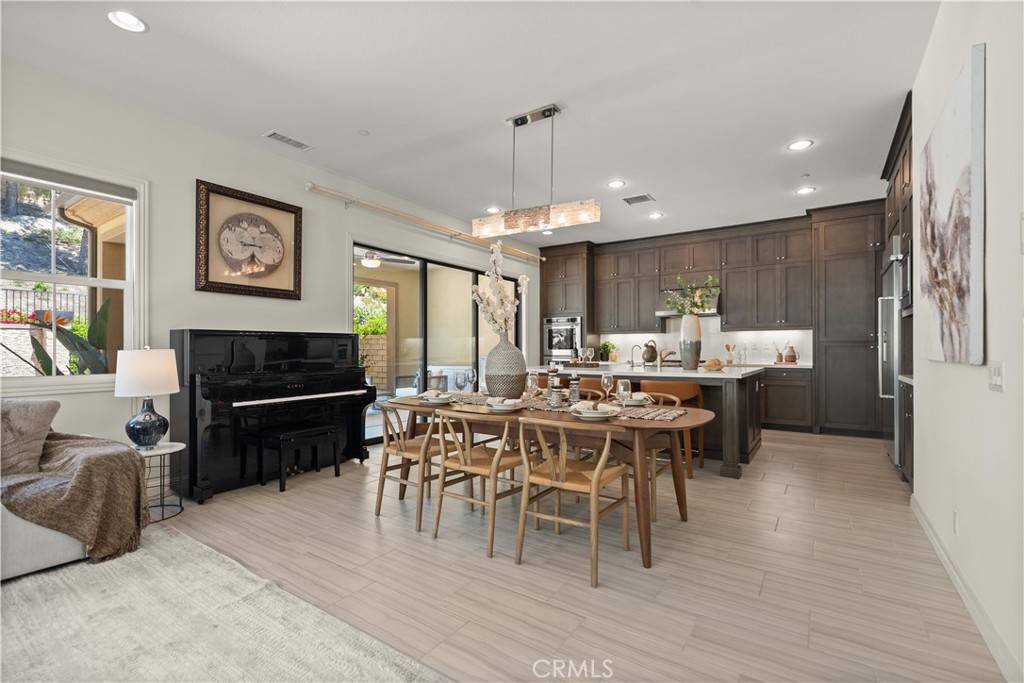 Lake Forest, CA 92630,275 Pinnacle DR