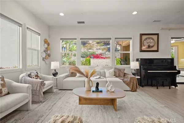 Lake Forest, CA 92630,275 Pinnacle DR