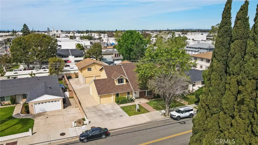 2122 N Shaffer Street #A & B, Orange, CA 92865