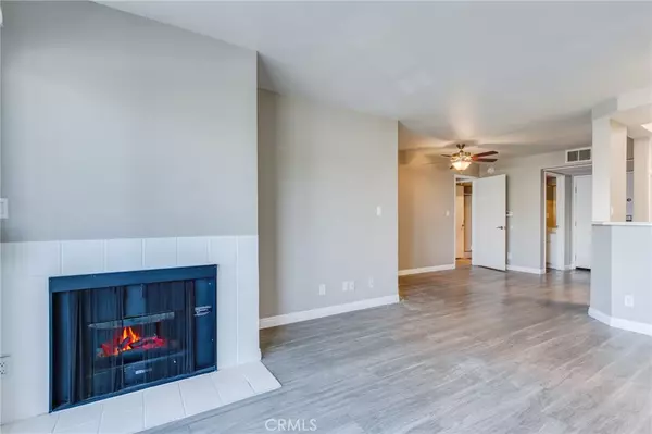 Studio City, CA 91607,4500 Laurel Canyon BLVD #307