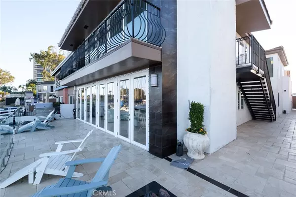 Newport Beach, CA 92663,3322 Via Lido