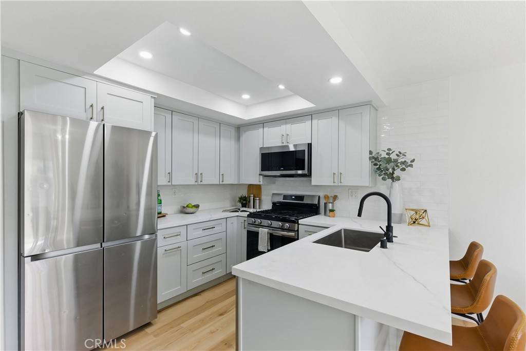 Yorba Linda, CA 92887,23260 Dover LN #87
