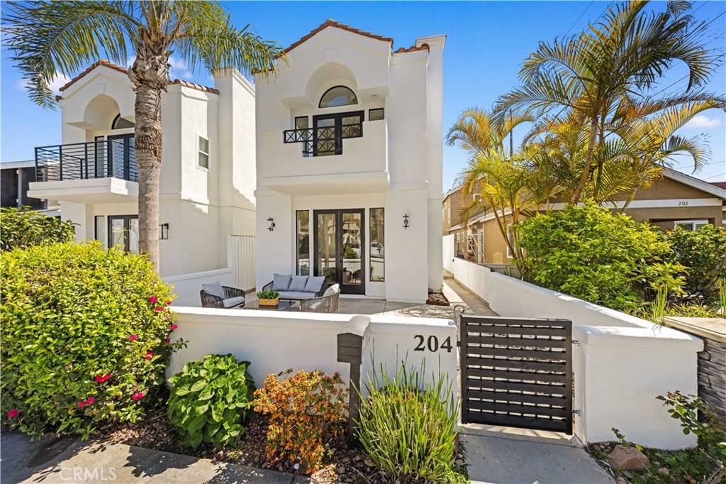 Huntington Beach, CA 92648,204 Lincoln Ave