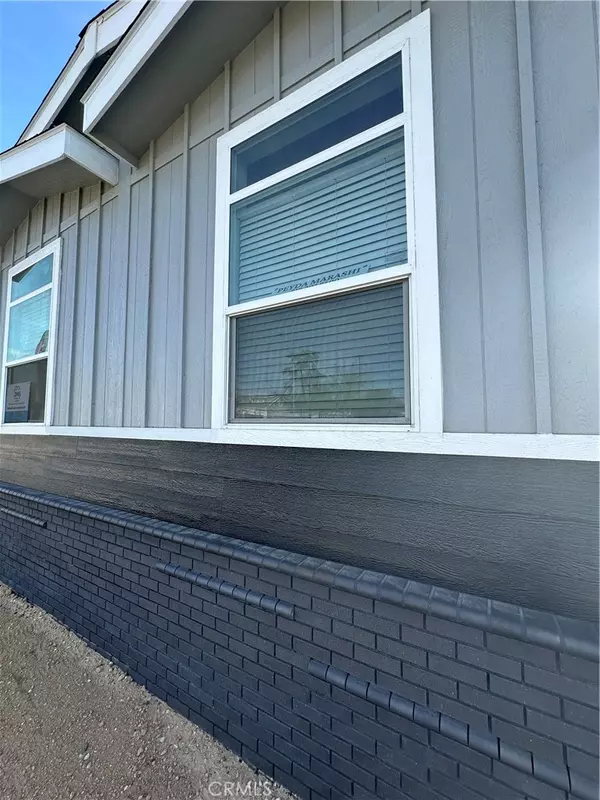 Riverside, CA 92501,3444 Center Street #11