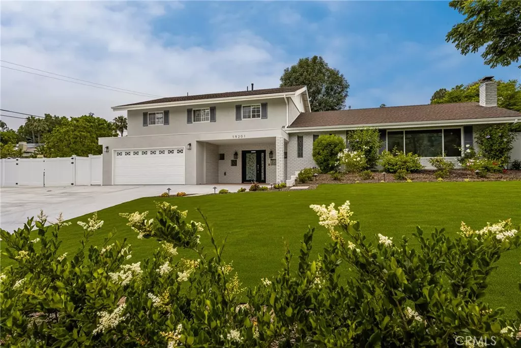 North Tustin, CA 92705,19201 Barrett LN