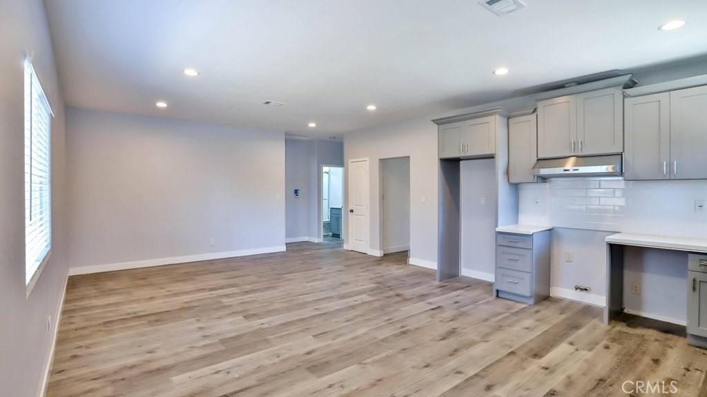Santa Ana, CA 92707,1246 S Baker ST