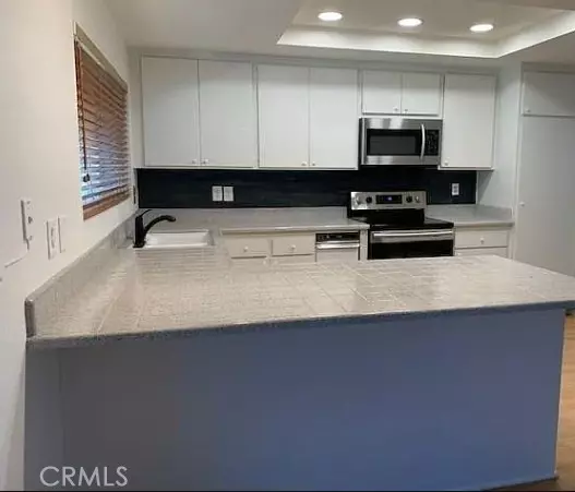 3424 Meadow Brk #23, Costa Mesa, CA 92626