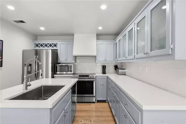 Long Beach, CA 90803,7045 Mariner WAY