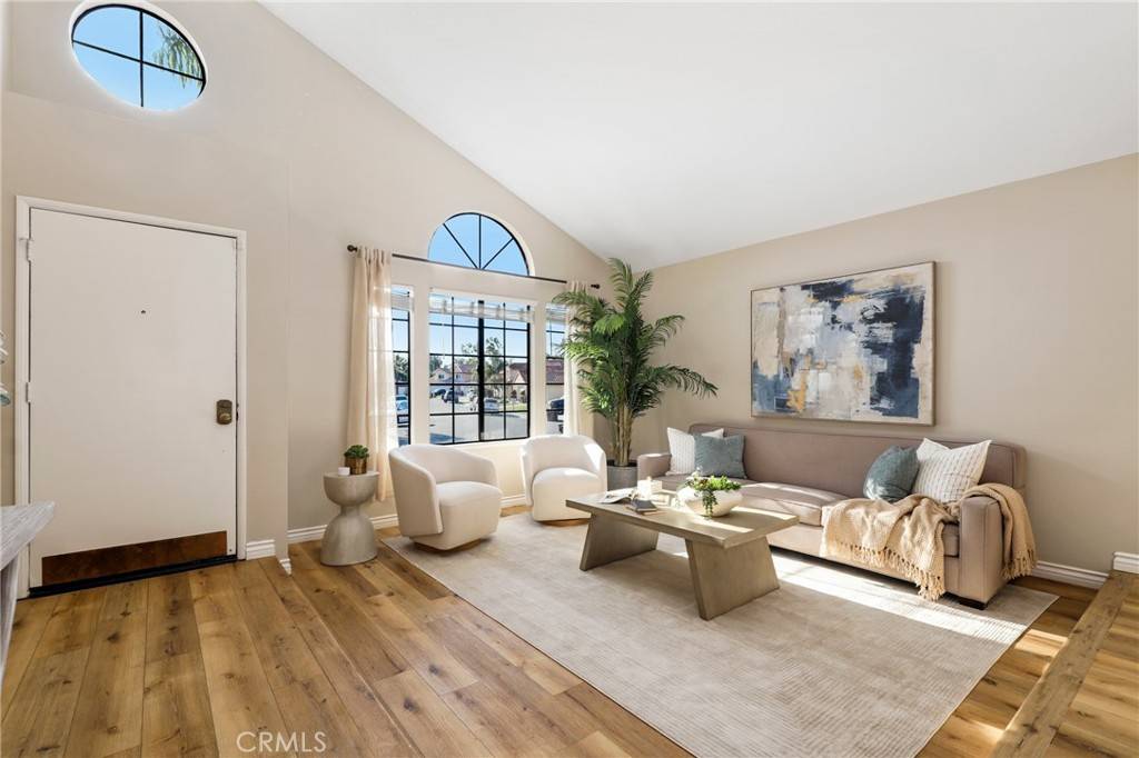 Rancho Santa Margarita, CA 92688,22 Santolina