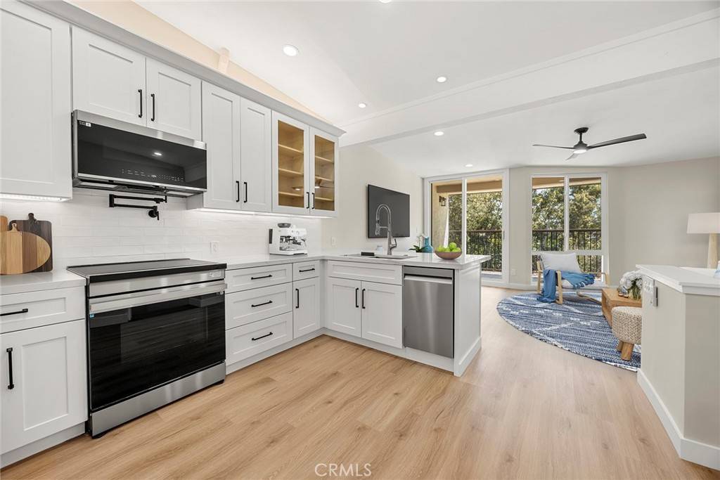 Carlsbad, CA 92009,2406 Altisma Way #F