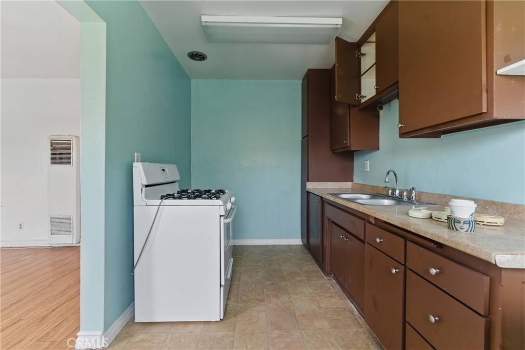 Lawndale, CA 90260,4510 W 167th ST
