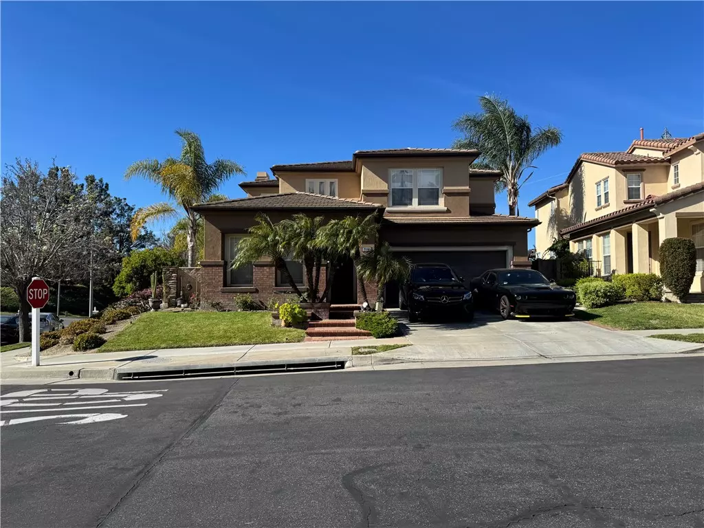 Mission Viejo, CA 92692,23161 Bouquet