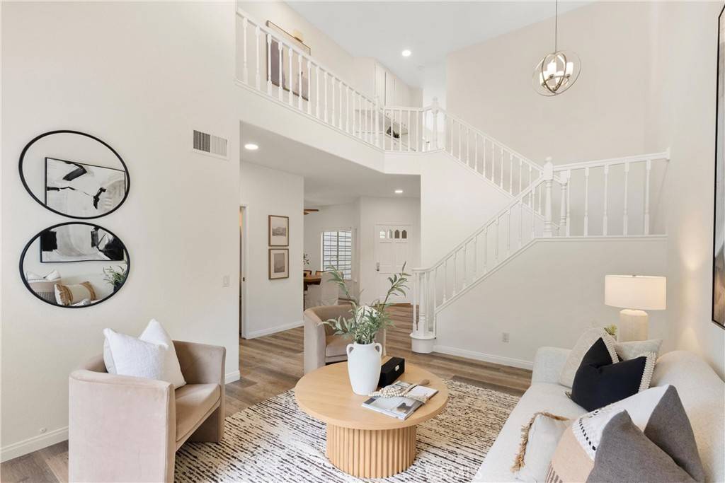 740 S Crown Pointe DR, Anaheim Hills, CA 92807